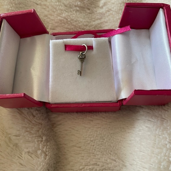 Helen Ficalora mini key charm - Picture 3 of 4